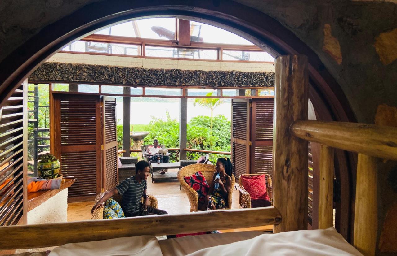 Home Onthe Nile Dorm Jinja Ngoại thất bức ảnh