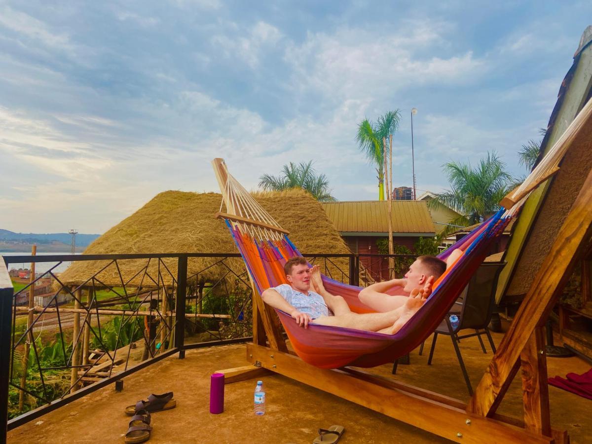 Home Onthe Nile Dorm Jinja Ngoại thất bức ảnh